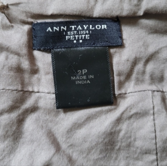 Ann Taylor light gray eyelet pencil skirt - Picture 2 of 2